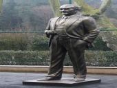 280 cm Sivil Kıyafetli Atatürk heykeli ( Ürün Kodu 10280)